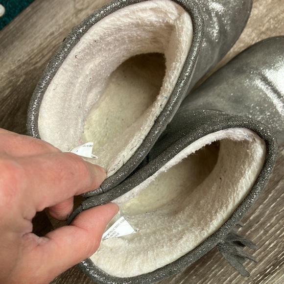 EMU - Picture 9 of 17